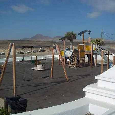 Sleeps 4 Wifi Casa de Férias Famara
