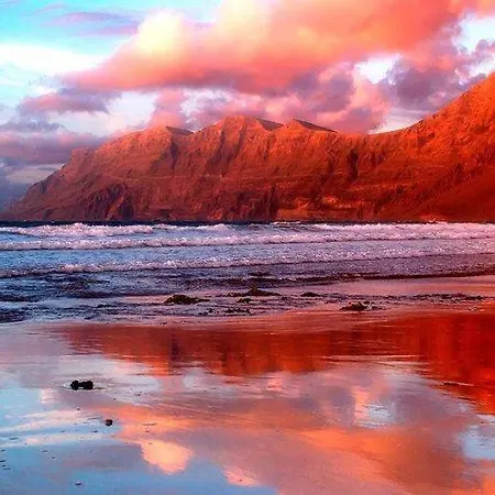 Vakantiehuis Sleeps 4 Wifi Famara